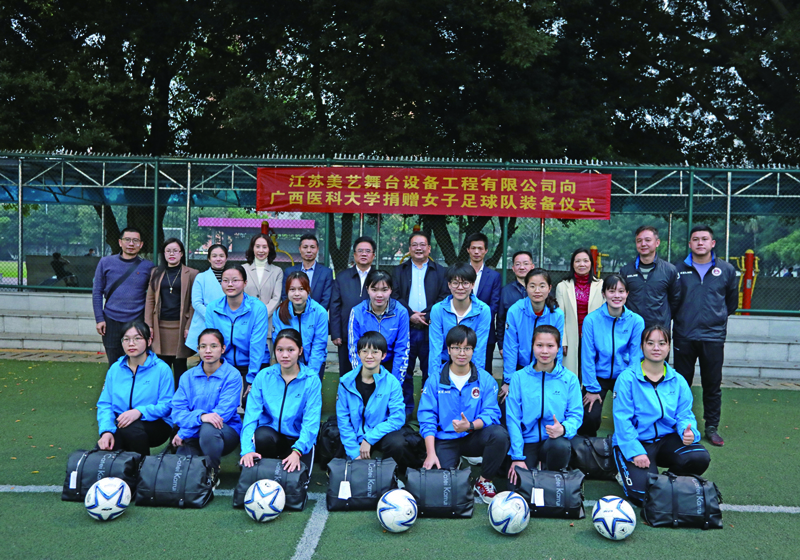 IefYwc8kRrm0CvAXn-I5cw