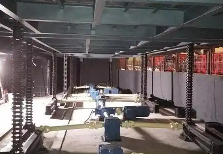 How to maintain the lifting stage as a large-scale labor-saving machine?