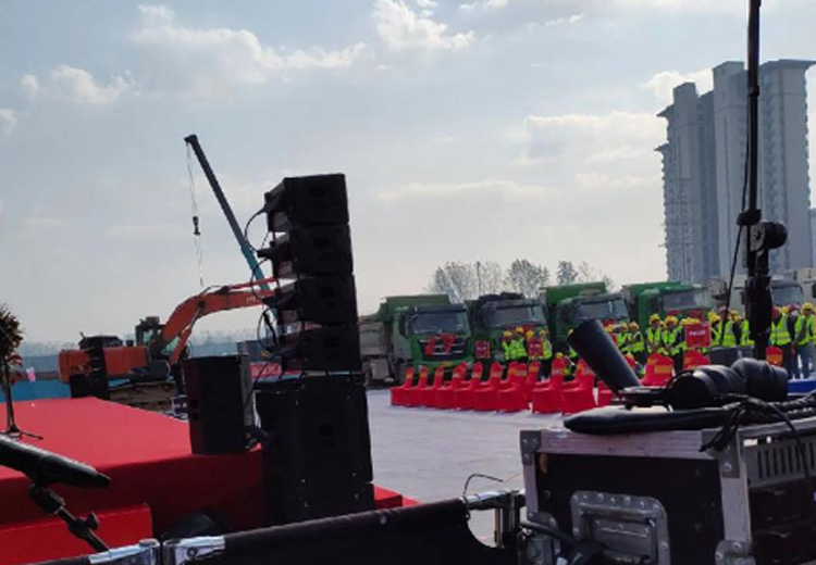 Consideration of safety performance in the design of stage lifts